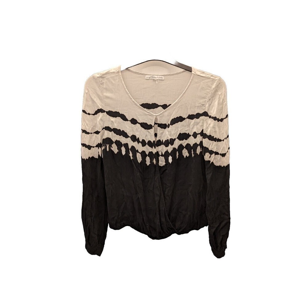 Young Fabulous Broke Lightweight Keyhole Long Sleeve‎ Top Size Medium